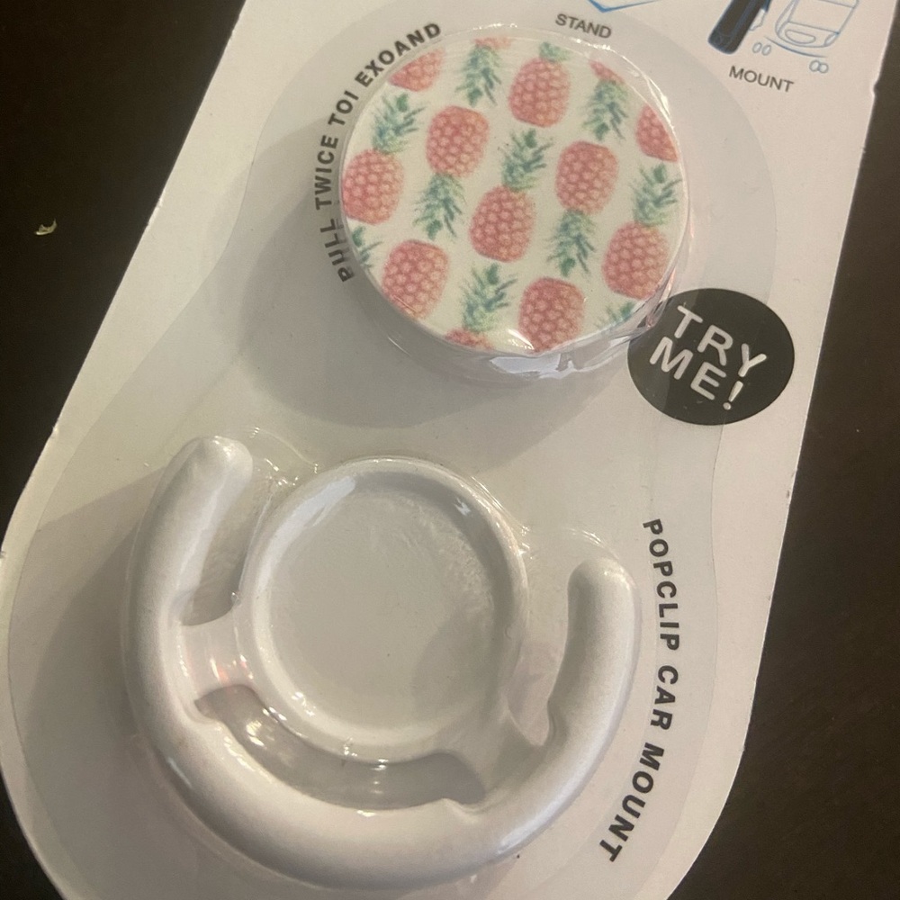 Pineapple Collapsible grip and stand for phone